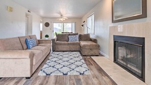 Apartment (2 Bedrooms) | Interior - Pet-friendly St George Escape w/ Shared Pool (St. George)