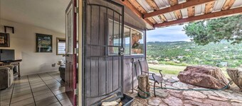 Cozy High Rolls Cottage Near Hiking Trails!