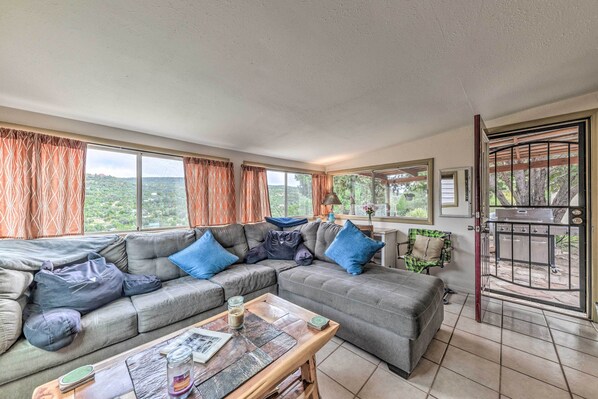 Cottage (1 Bedroom) | Front of property