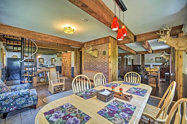 House (4 Bedrooms) | Interior