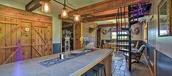 Country Escape w/ Sauna, 10 Mi to Cooperstown