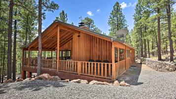 House (2 Bedrooms) | Front of property