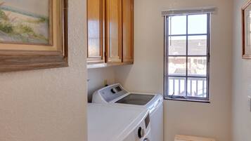 Apartemen (3 Bedrooms) | Interior