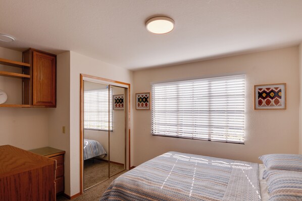 Apartment (3 Bedrooms) | Interior - Breezy & Central Monterey Apt With Bay View! (Monterey)