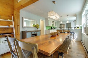 House (4 Bedrooms) | Interior - Chic Dover Home w/ Hot Tub: 1 Mi to Golf! (West Dover)