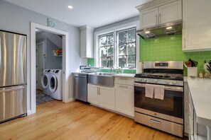 House (4 Bedrooms) | Interior - Chic Dover Home w/ Hot Tub: 1 Mi to Golf! (West Dover)