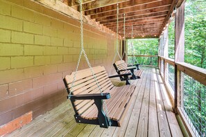 Interior - Stunning Views, Hot Tub, 3 Decks: Gatlinburg Cabin (Gatlinburg)
