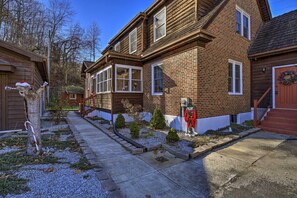 House (3 Bedrooms) | Interior - Half-mi to Dawkins Rail Trail: Family Home w/ Yard (Hagerhill)