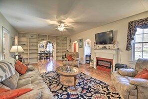 House (3 Bedrooms) | Front of property