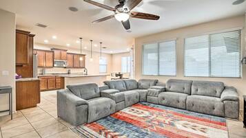 House (4 Bedrooms) | Interior