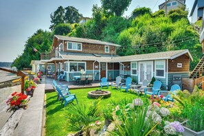 House (3 Bedrooms) | Interior - Relaxing Waterfront Escape ~ 11 Mi to Olympia (Olympia)