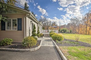Property grounds - Updated Getaway w/ Pool & Hot Tub on < 3 Acres! (Stony Point)