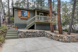 House (2 Bedrooms) | Front of property - Quiet Cabin in the Pines by Dwtn Prescott! (Prescott)