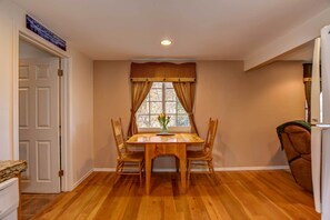 Rumah (2 Bedrooms) | Interior