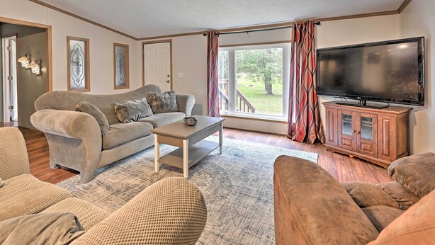 Unclassified image, 1 of 26, button - Charming White Lake Homestead w/ Fire Pit! (White Lake)