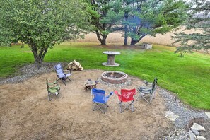 House (3 Bedrooms) | Interior - Charming White Lake Homestead w/ Fire Pit! (White Lake)