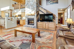 Interior - Close to Golf & Hiking: Show Low Family Cabin (Show Low)
