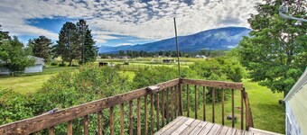 Rustic Hamilton Farmhouse: Stunning Mtn Views