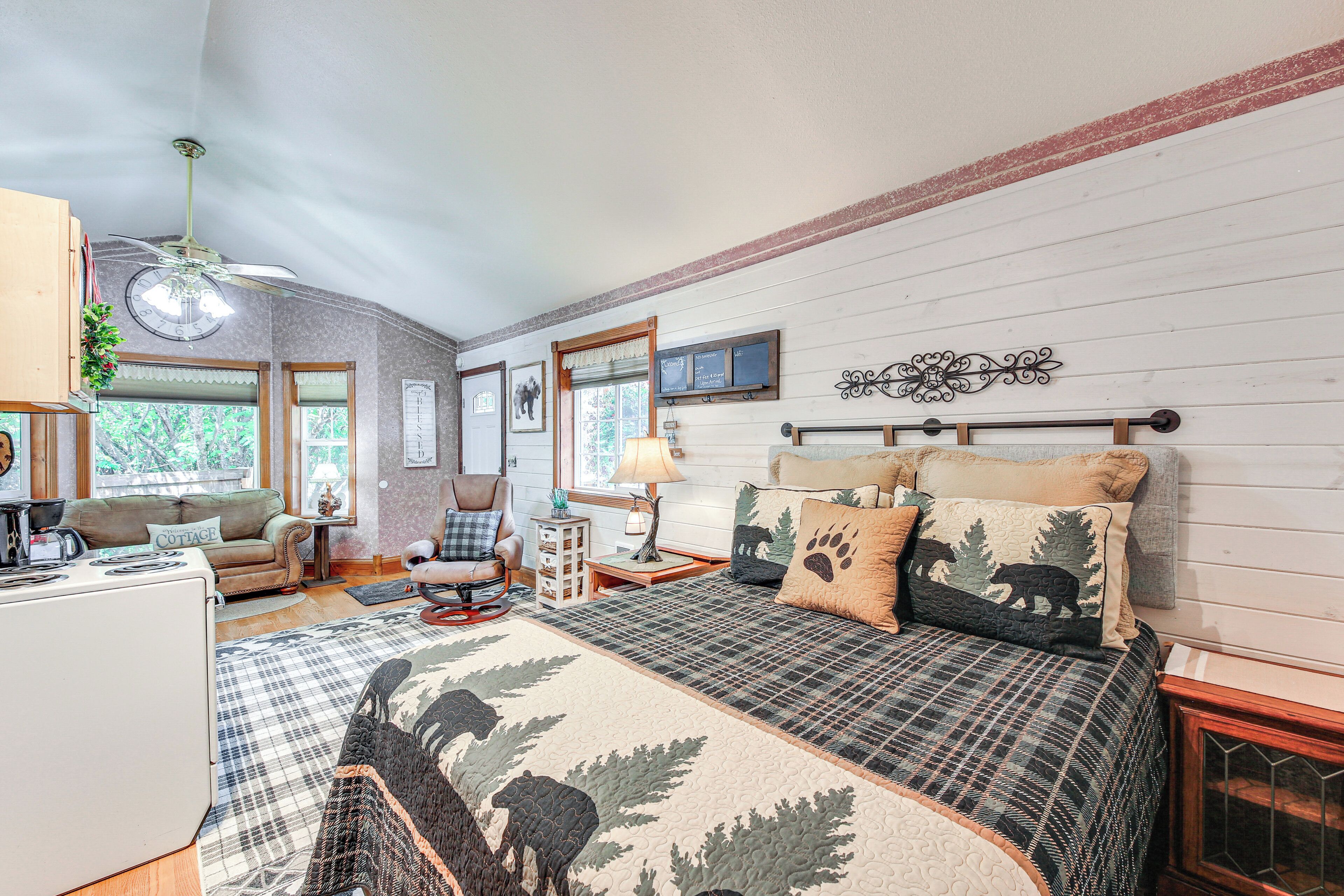 Apartment (0 Bedroom) | Interior