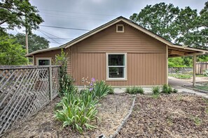 Cottage (2 Bedrooms) | Interior