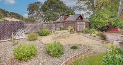 Cozy Abode w/ Patio, 16 Mi to San Luis Obispo