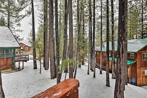 House (3 Bedrooms) | Interior - Truckee Winter Escape 6 Mi to Ski Slopes! (Truckee)