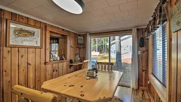 Rumah (2 Bedrooms) | Interior