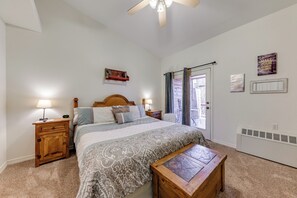 Apartment (2 Bedrooms) | Interior - Mountain Lodge w/ Hot Tub, Walk to Grindstone Lake (Ruidoso)