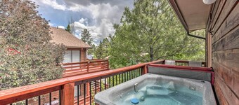 Mountain Lodge w/ Hot Tub, Walk to Grindstone Lake