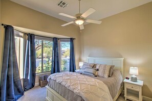 House (3 Bedrooms) | Interior - Modern Mesa Resort-style Home With Fire Pit & Yard (Mesa)