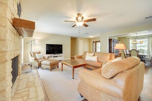 Interior - Serene Austin Home on 3 Acres: 17 Mi to Downtown (Austin)