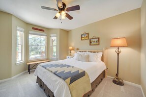 Interior - Serene Austin Home on 3 Acres: 17 Mi to Downtown (Austin)