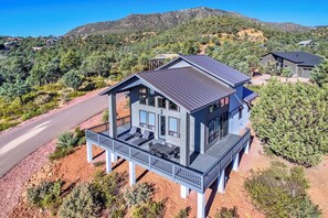 House (2 Bedrooms) | Interior - Modern Pine Retreat w/ Deck & Stunning Views! (Pine)