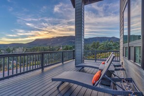 House (2 Bedrooms) | Interior - Modern Pine Retreat w/ Deck & Stunning Views! (Pine)
