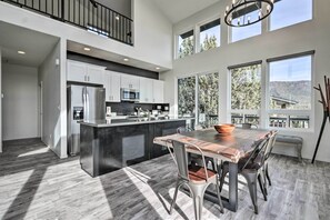 House (2 Bedrooms) | Interior - Modern Pine Retreat w/ Deck & Stunning Views! (Pine)