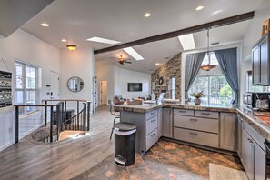 Maison (5 Bedrooms) | Intérieur
