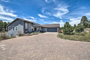 House (5 Bedrooms) | Interior - Modern Flagstaff Home: Deck, Patio + Fire Pit (Flagstaff)