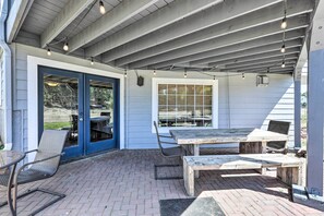House (5 Bedrooms) | Interior - Modern Flagstaff Home: Deck, Patio + Fire Pit (Flagstaff)