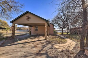 House (3 Bedrooms) | Interior - Lakefront Haven ~ 6 Mi to Historic Granbury Square (Granbury)