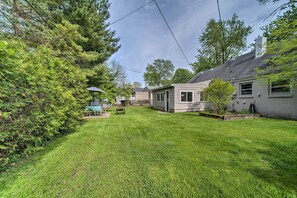 Exterior - Lake Huron Cottage: Fire Pit, Steps to Beach! (Fort Gratiot)