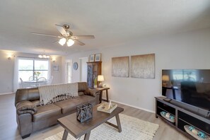 House (2 Bedrooms) | Front of property