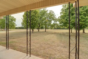 House (2 Bedrooms) | Interior - Charming Mountain Home Getaway w/ Gas Grill! (Mountain Home)