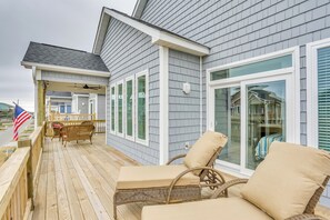 House (4 Bedrooms) | Interior - Surf City Home w/ Outdoor Shower: Walk to Beach! (Holly Ridge)