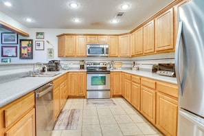 House (2 Bedrooms) | Interior