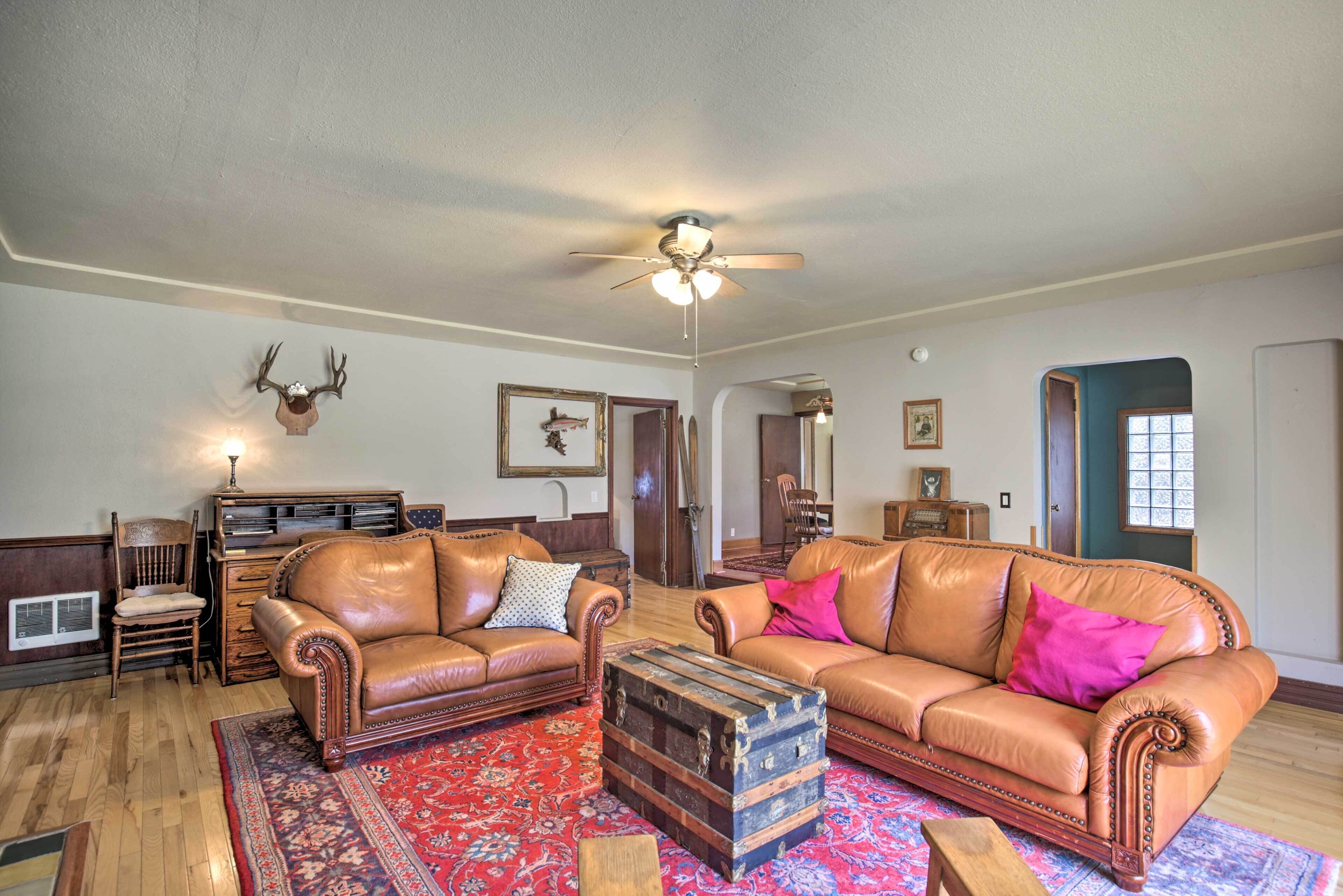 House (4 Bedrooms) | Interior