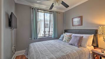 Apartment (1 Bedroom) | Interior