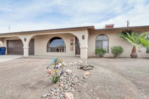 House (3 Bedrooms) | Interior - 5 Mi to Lake Havasu: Home w/ Yard & Pool (Lake Havasu City)