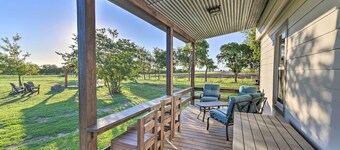 Day Trip to Waco & Temple: House on Cattle Farm