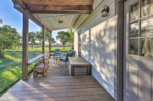 Day Trip to Waco & Temple: House on Cattle Farm