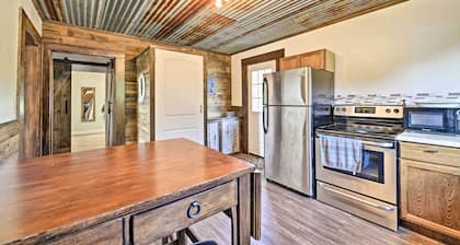 Day Trip to Waco & Temple: House on Cattle Farm